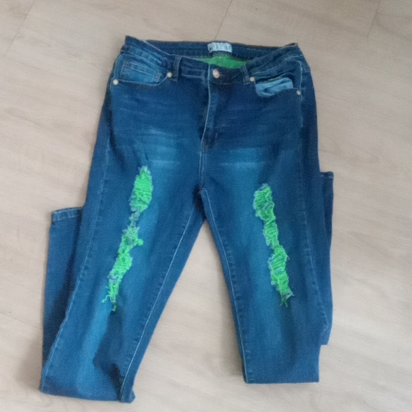 DIVA STAR Distress Jean size 15 - Picture 1 of 5